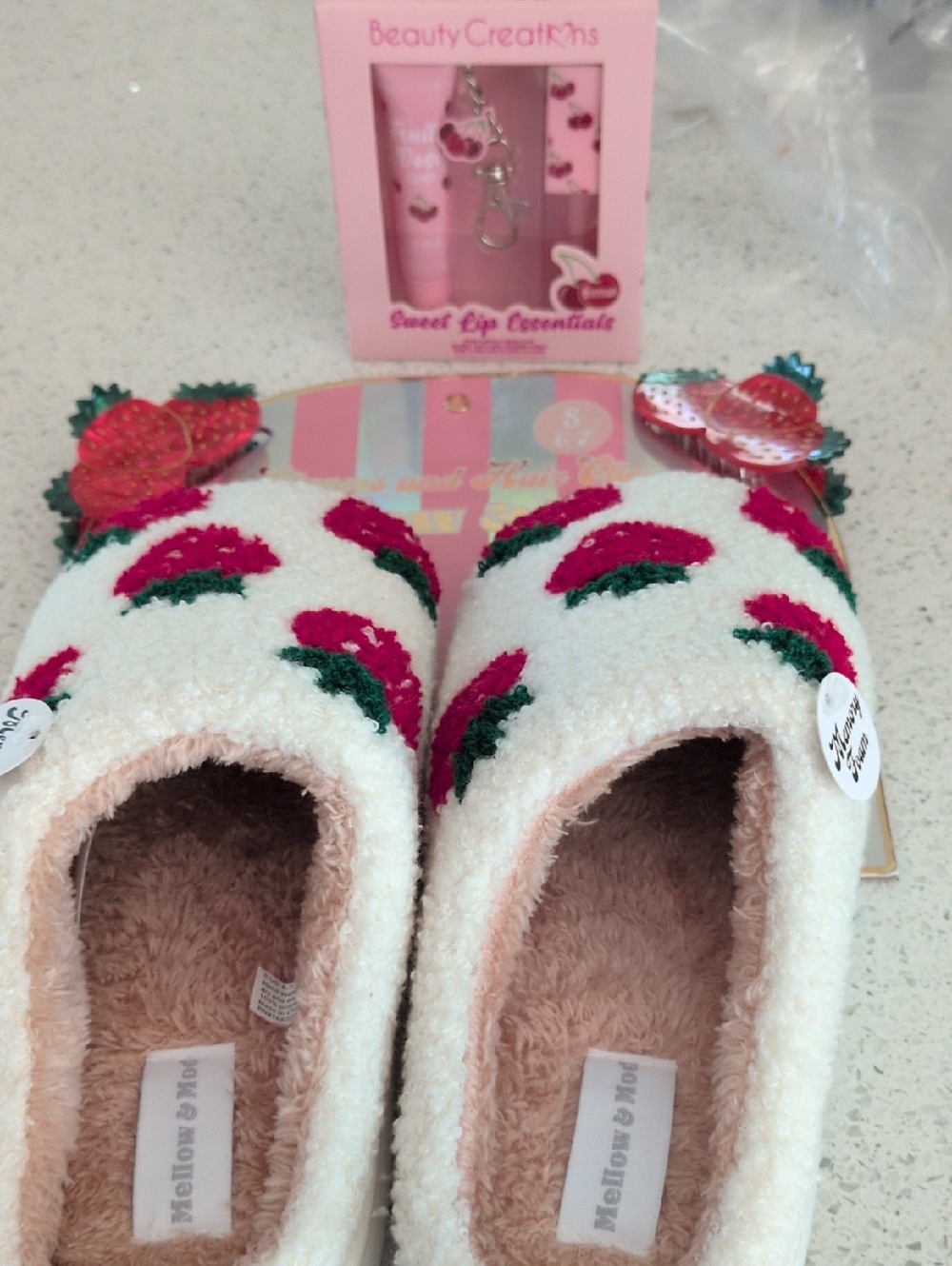 Cozy Cream Strawberry Plush Slippers, Plus Hair Clips And Cherry Lip Oil 6-7 Sz